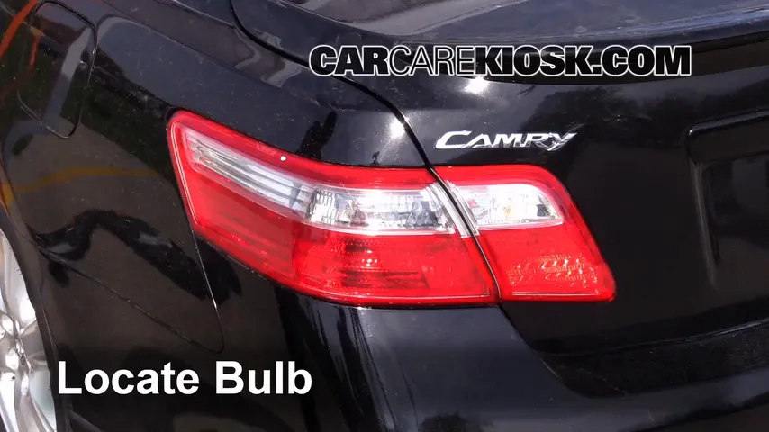 2007 Toyota Camry LE 3.5L V6 Luces Luz de giro trasera (reemplazar foco)